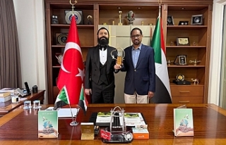 Akif Manaf’a “Sudan-Türkiye Barış Ödülü”...
